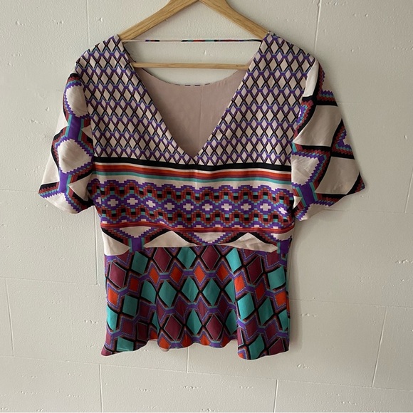 Walter Baker Geometric Patterned Top - Picture 7 of 13